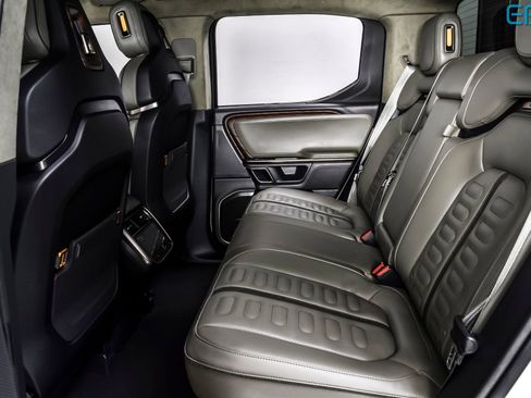 Used 2022 Rivian R1T Adventure AWD/4WD image 18