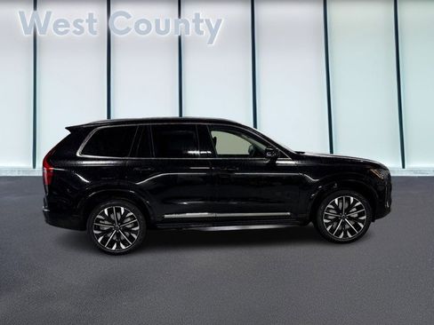 New 2026 Volvo XC90 B5 Plus w/ Protection Package image 2