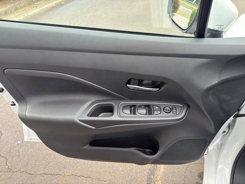 New 2025 Nissan Versa SV image 16