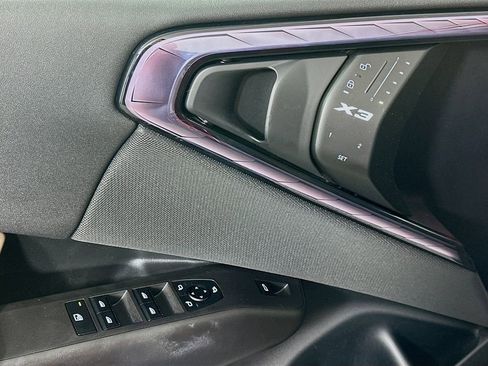 Used 2025 BMW X3 xDrive30i w/ Convenience Package image 17