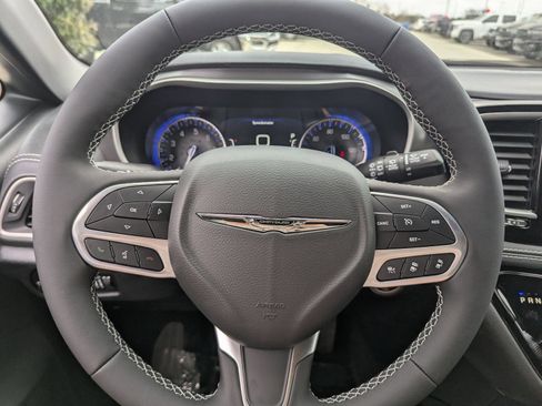 New 2026 Chrysler Pacifica Select FWD image 21
