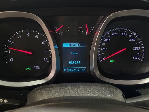 Used 2017 Chevrolet Equinox LT w/ Convenience Package image 23