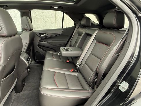 Used 2022 Chevrolet Equinox RS w/ RS Leather Package image 26