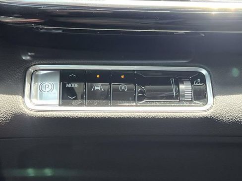 Used 2026 Buick Envision Sport Touring AWD/4WD image 32