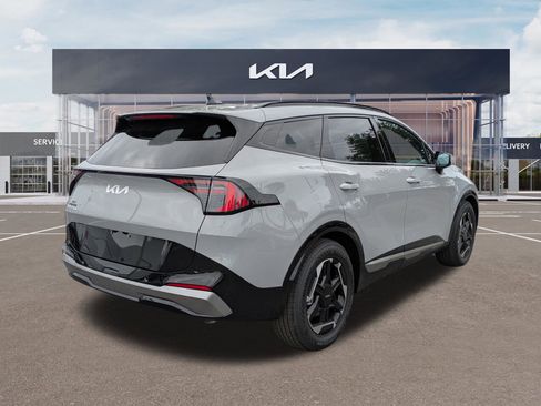 Certified 2026 Kia Sportage SX FWD image 4