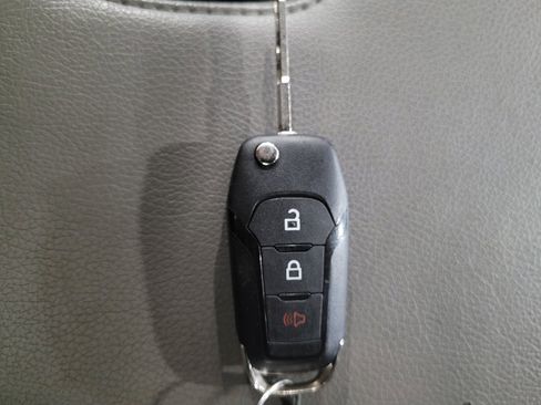 Used 2019 Ford F150 XL w/ Equipment Group 101A Mid AWD/4WD image 32