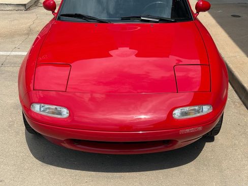 Used 1990 MAZDA MX-5 Miata RWD image 16