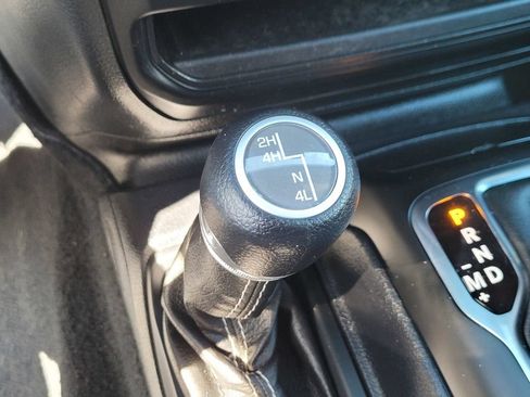 Used 2021 Jeep Gladiator Overland AWD/4WD image 22