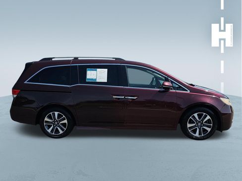 Used 2016 Honda Odyssey Touring image 3