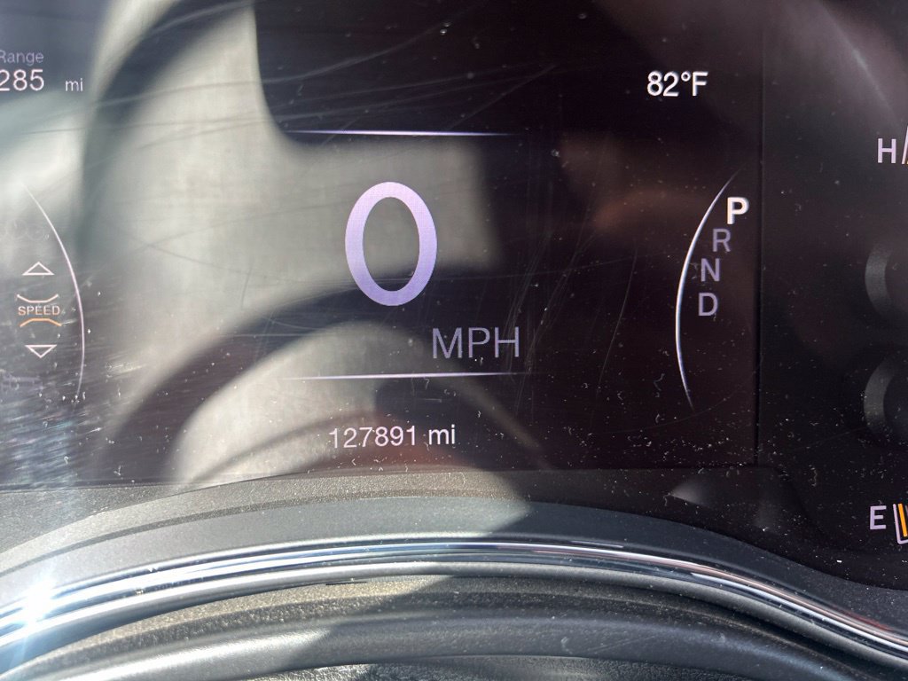 Used 2018 Jeep Grand Cherokee Laredo RWD image 8