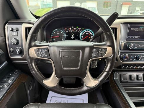 Used 2017 GMC Sierra 1500 Denali w/ Denali Ultimate Package AWD/4WD image 25