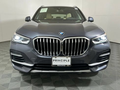 Used 2022 BMW X5 sDrive40i w/ Premium Package RWD image 3