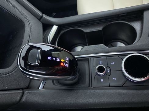 Certified 2025 Cadillac XT6 Sport w/ LPO, Onyx Lite Package image 8