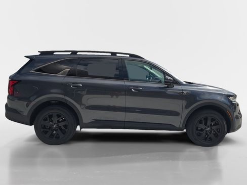 Used 2023 Kia Sorento S w/ Panoramic Sunroof Package AWD/4WD image 2