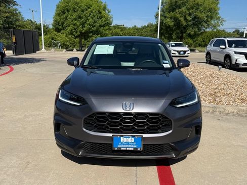 Used 2024 Honda HR-V LX image 9