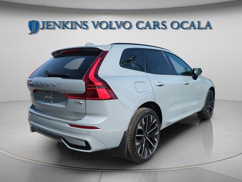 New 2026 Volvo XC60 T8 Ultra w/ Protection Package Premier image 8