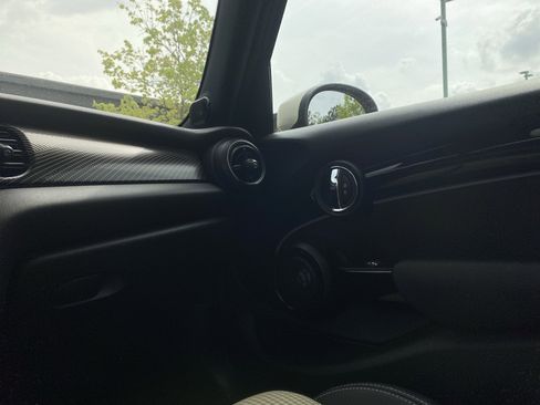 Used 2023 MINI Cooper S w/ MINI Resolute Edition image 19