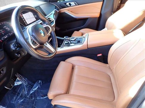 Used 2022 BMW X5 xDrive40i w/ M Sport Package image 13