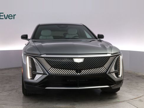 Used 2024 Cadillac Lyriq Luxury RWD image 12