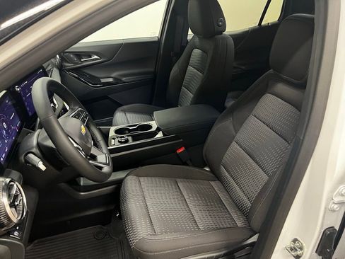 New 2026 Chevrolet Equinox LT AWD/4WD image 24