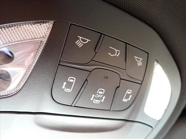 Used 2020 Chrysler Pacifica Limited w/ Advanced Safetytec Group FWD image 28
