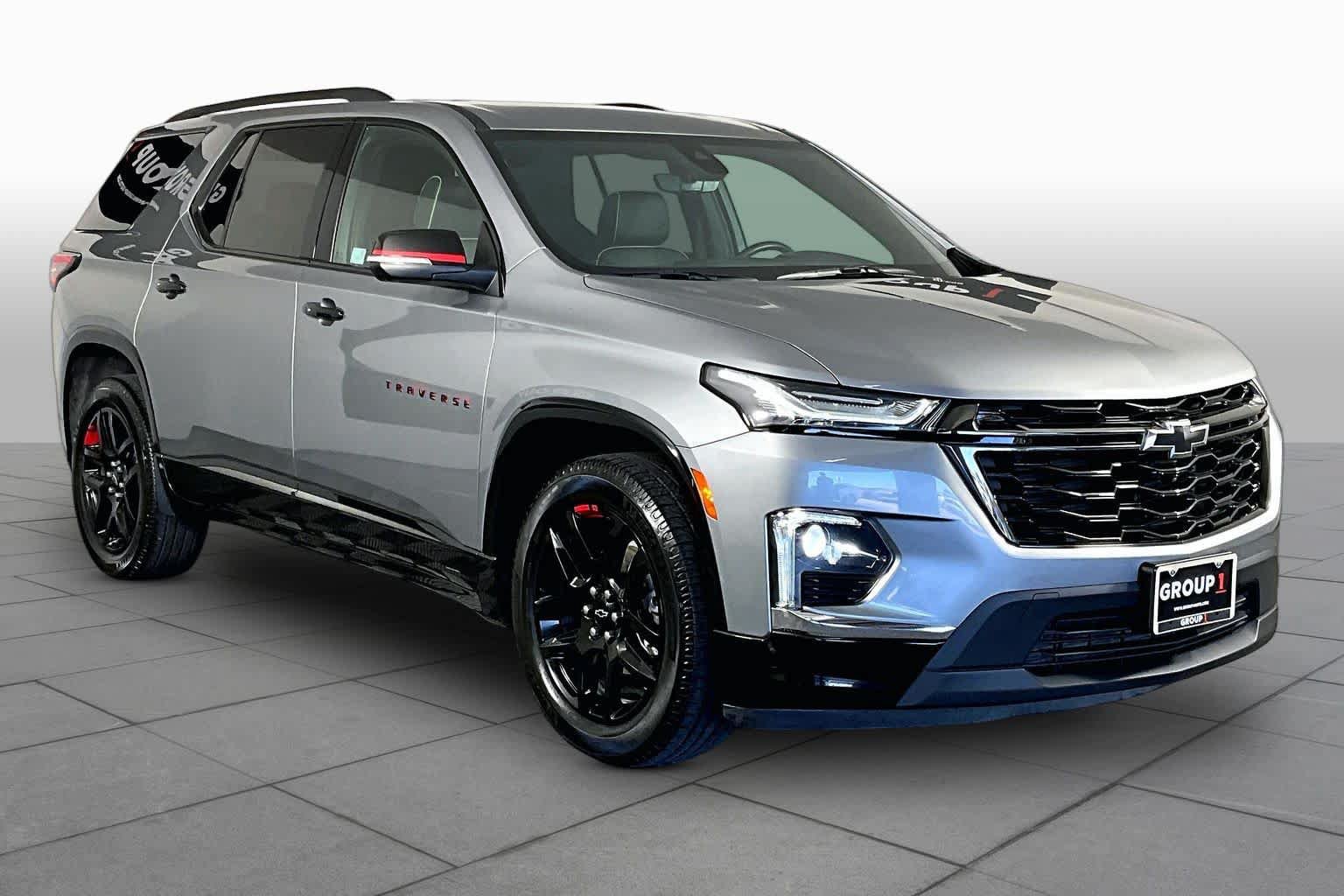 Used 2023 Chevrolet Traverse Premier w/ Redline Edition AWD/4WD image 3