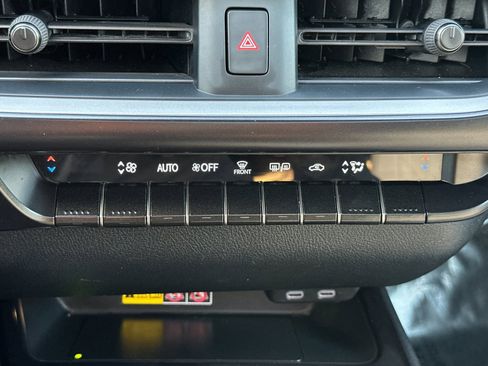 Used 2023 Lexus UX 250h FWD image 23