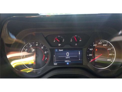Used 2020 Chevrolet Camaro LT RWD image 8