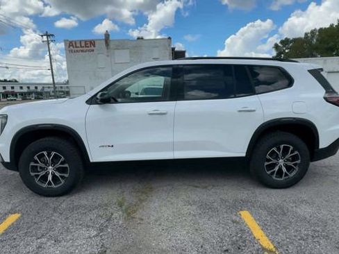 New 2026 GMC Acadia AT4 image 5