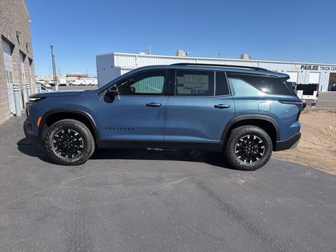 New 2026 Chevrolet Traverse Z71 w/ Enhanced Driving Package AWD/4WD image 6