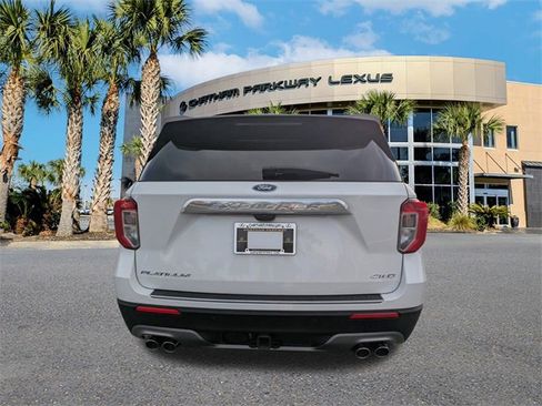 Used 2023 Ford Explorer Platinum w/ Technology Package image 6