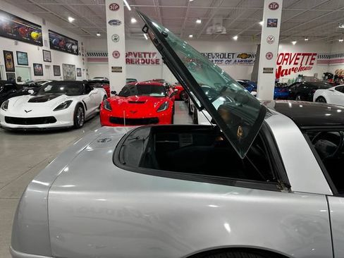 Used 1996 Chevrolet Corvette Coupe RWD image 29