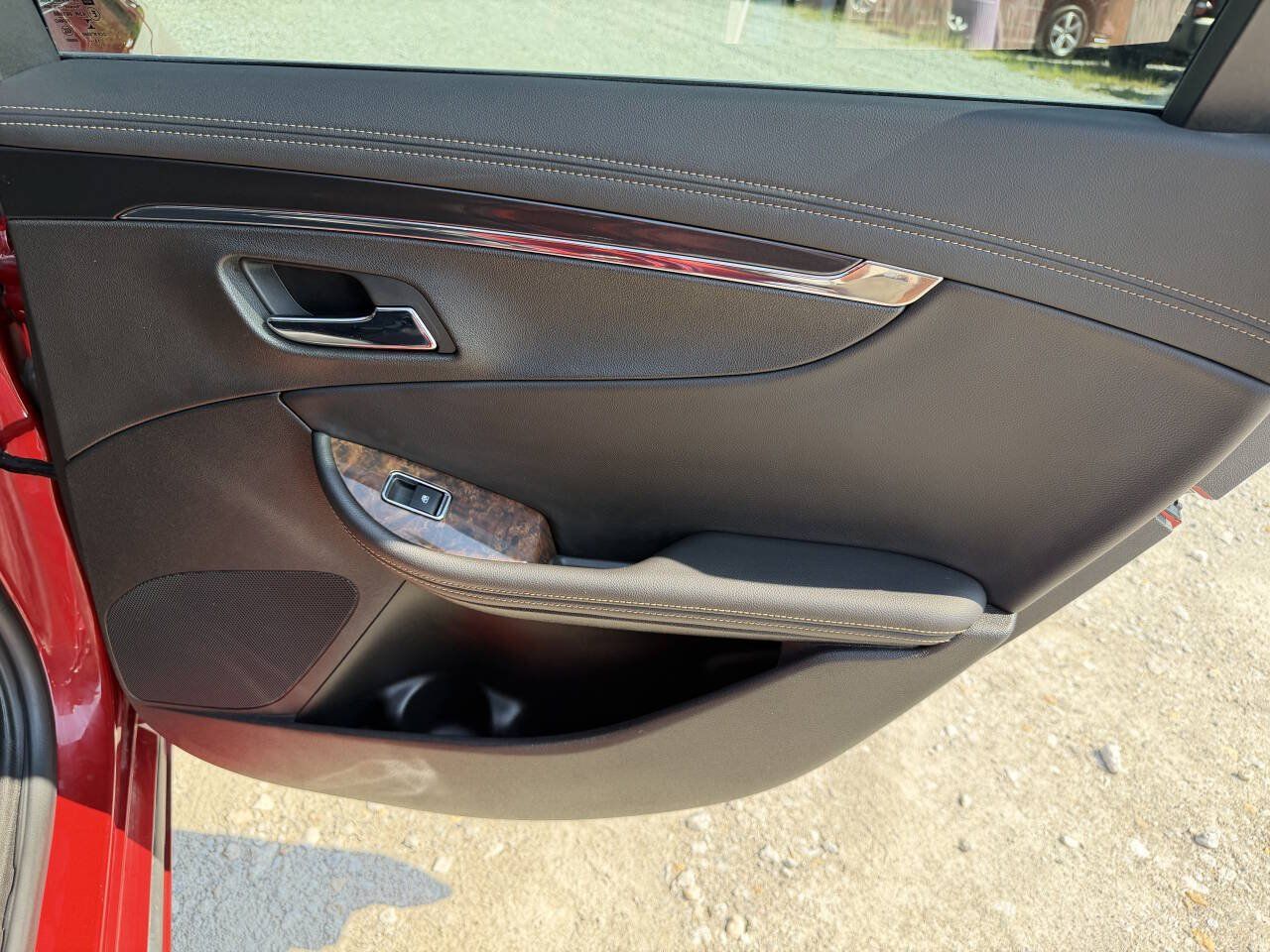 Used 2014 Chevrolet Impala LTZ FWD image 18
