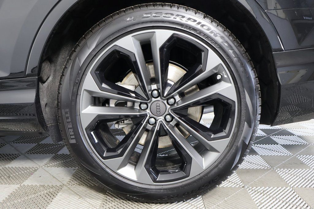 New 2026 Audi Q7 3.0T Premium Plus AWD/4WD image 10