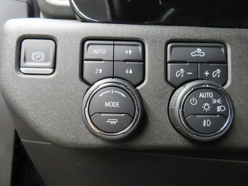 Used 2023 Chevrolet Silverado 1500 RST image 44