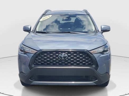 Certified 2024 Toyota Corolla Cross LE w/ Moonroof Package image 2