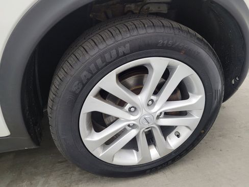 Used 2016 Nissan Juke SV AWD/4WD image 31