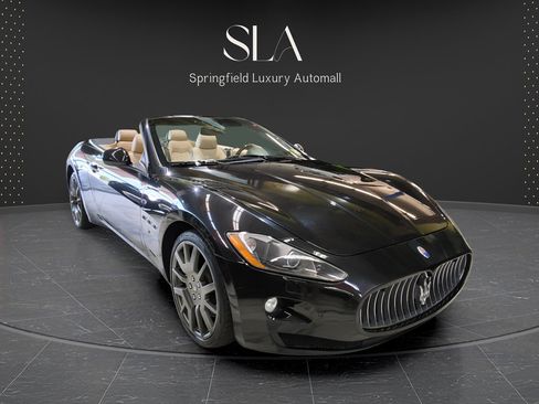 Used 2012 Maserati GranTurismo Convertible RWD image 1
