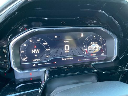 Used 2025 GMC Sierra 1500 SLT image 19