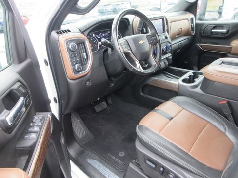 Certified 2022 Chevrolet Silverado 3500 High Country w/ Safety Package II image 15