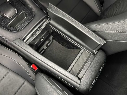 New 2026 Mercedes-Benz GLE 450e 4MATIC image 35