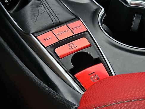 Used 2019 Toyota Camry XSE w/ Carpet Mat Package image 25