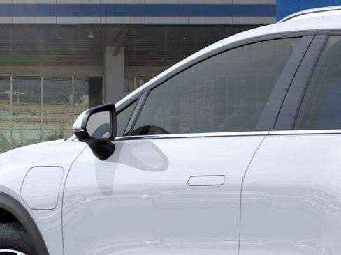 New 2026 Chevrolet Equinox EV LT FWD image 12