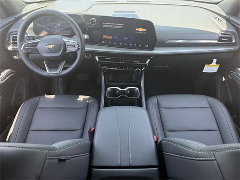 New 2026 Chevrolet Traverse LT w/ Driver Confidence Package image 10