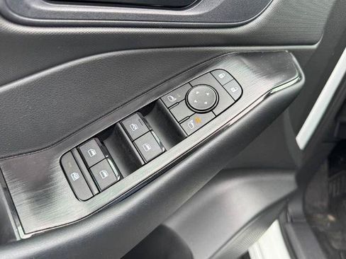 Certified 2025 Nissan Rogue S AWD/4WD image 15