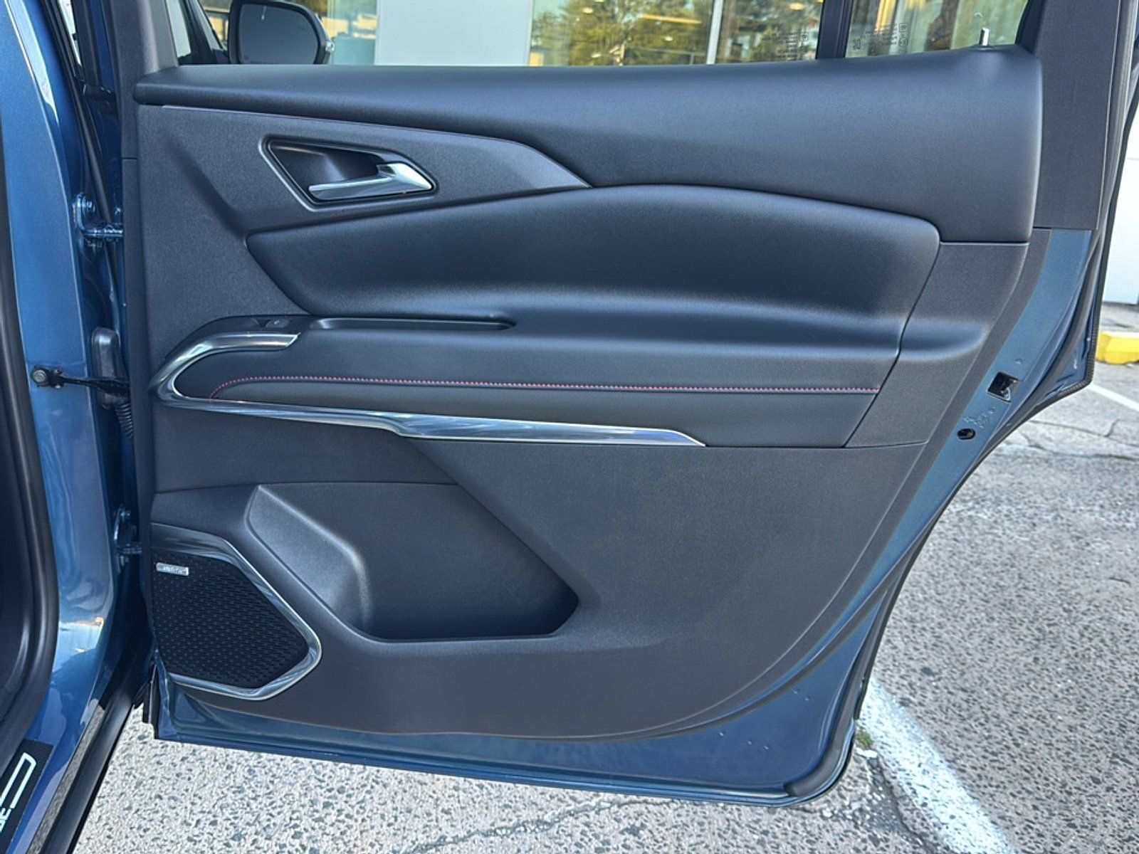 Used 2024 Chevrolet Traverse RS w/ LPO, Floor Liner Package AWD/4WD image 29