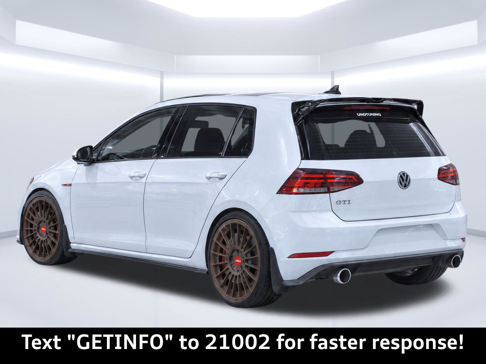 Used 2018 Volkswagen GTI SE FWD image 3