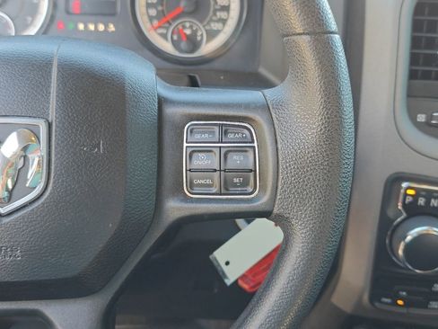 Used 2019 RAM 1500 Express AWD/4WD image 17