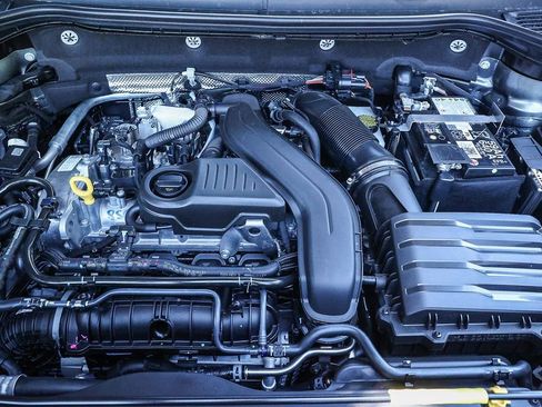 New 2025 Volkswagen Taos S image 38