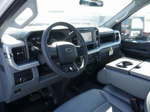 New 2026 Ford F250 XL w/ XL Chrome Package AWD/4WD image 13